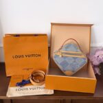 Сумка Louis Vuitton Chess Messenger 12261