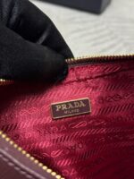 Сумка Prada Re-edition 2005 Saffiano 13836 — изображение 10