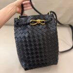 Сумка Bottega Veneta Andiamo 13442