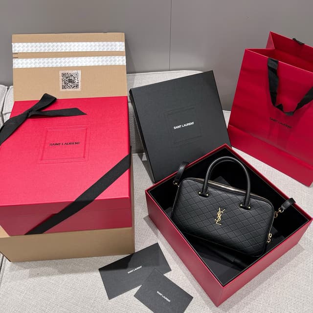 image Сумка Saint Laurent Lyia Duffle 13536 — изображение 1